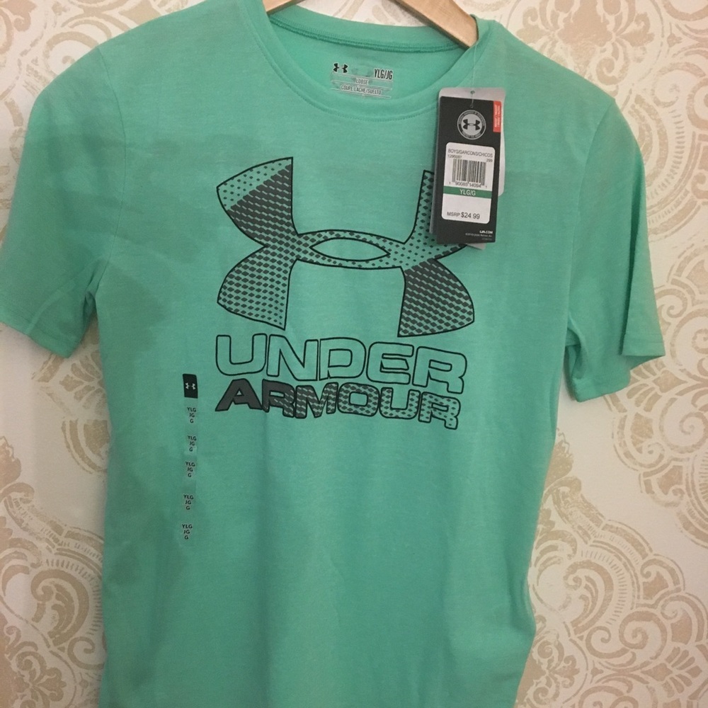 Boys under Armour logo tee green large NWT